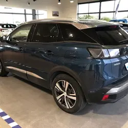 Peugeot 3008 HYBRID 225CH ALLURE PACK E-EAT8 M&eacute;rignac