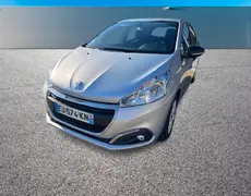 Peugeot 208 Quelaines-Saint-Gault