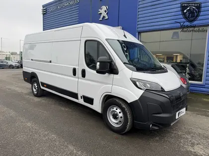 Peugeot Boxer - 2.2 180 CH BVA8 3.5T MAXI L4H2 - 25 490 €