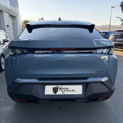 Peugeot 3008 1.2 HYBRID 145 E-DCS6 ALLURE Valdalli&egrave;re