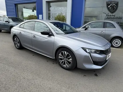 Peugeot 508 - PureTech 130 S&S EAT8 Allure Pack - 17 990 €