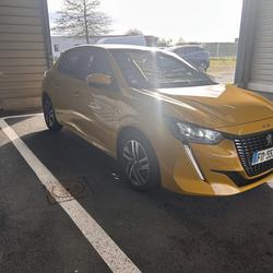 Peugeot 208 Puretech 110 S&S EAT6 ALLURE Machecoul-Saint-M&ecirc;me