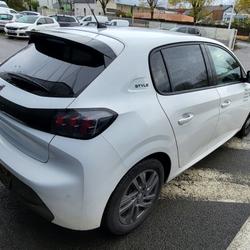 Peugeot 208 BLUEHDI 100 S&S Style Vannes