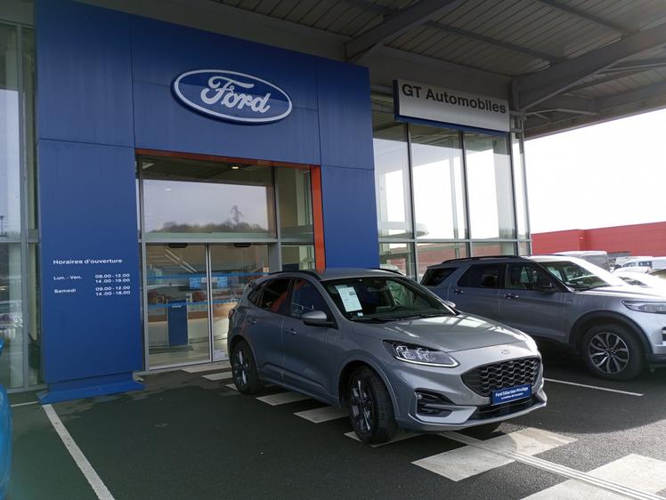 Ford Kuga  - 21 490 €