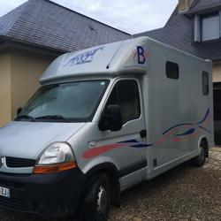Autres Renault CONFORT DBLECAB L2H1 3T5 2.5DCI 150 E4 Ch&acirc;teau-Gontier-sur-Mayenne