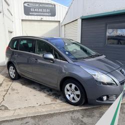 Peugeot 5008 2.0 HDI 150cv 7 places occasion - Soulg&eacute;-sur-Ouette - photo 2/22