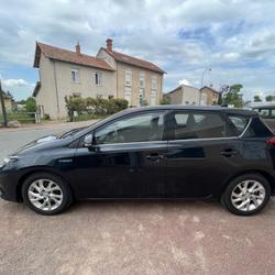 Toyota Auris 1.8 HYBRID 136 CVT AUTO TECHNOLINE Saint-Germain-Lespinasse