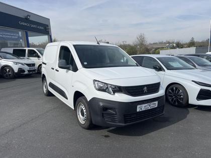 Peugeot Partner - Standard 1.6 BlueHDi 100ch Pro - 11 520 €