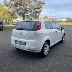 Fiat Grande Punto 1.3 MULTIJET 16V 75CH CULT 3P Auneau-Bleury-Saint-Symphorien