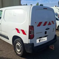 Peugeot Partner BHDI 100 S&S STD 1000KG S&S PREMIUM - ATTELAGE occasion - Valdalli&egrave;re - photo 2/5