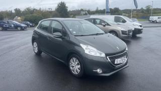 Peugeot 208  - photo 0