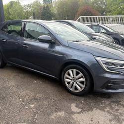Renault Megane 4 Blue dCi 115 EDC Evolution Inzinzac-Lochrist