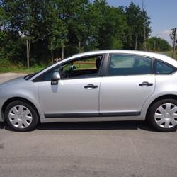 Citroen C4 2.0i 16V 143 Exclusive A Saint-Philbert-de-Grand-Lieu