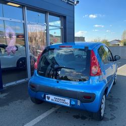 Peugeot 107 1.0e 12V 68ch Trendy occasion - Pouzauges - photo 3/8