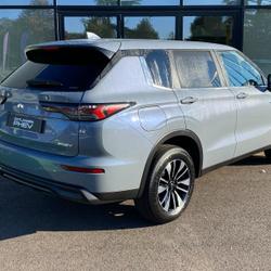 Mitsubishi Outlander 2.4 PHEV 306ch Invite+ 4WD MY26 Biard
