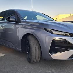 Peugeot 308 III Phase 1 Hybrid 136 e-DCS6 STYLE Beaucouz&eacute;