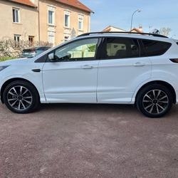Ford Kuga 1.5 TDCI 120ch S/S 2WD ST LINE Saint-Germain-Lespinasse