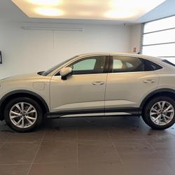 Audi Q3 Sportback 45 TFSIe 245 ch S tronic 6 S line occasion - Vesoul - photo 2/24