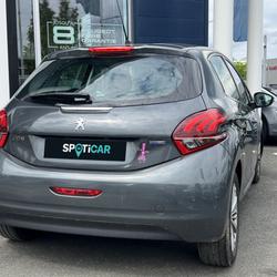 Peugeot 208 1.2 PureTech 110 S&S EAT6 Allure Beaucouz&eacute;