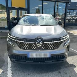 Renault Austral TECHNO E-TECH HYBRIDE 200 Pl&eacute;met
