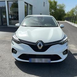 Renault Clio 5 Business E-Tech hybride 140 -21N Pl&eacute;met