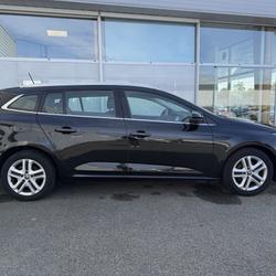 Renault Megane 4 Estate Business Blue dCi 115 EDC Vitr&eacute;