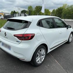 Renault Clio 5 Business E-Tech hybride 140 -21N Pl&eacute;met