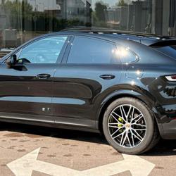 Porsche Cayenne 3.0 V6 E-HYBRID AUTO Saint-Andr&eacute;-les-Vergers