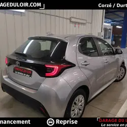 Toyota Yaris 120 VVT-i Dynamic Business Corz&eacute;