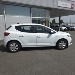 Dacia Sandero Confort TCe 90 -22B Vitr&eacute;