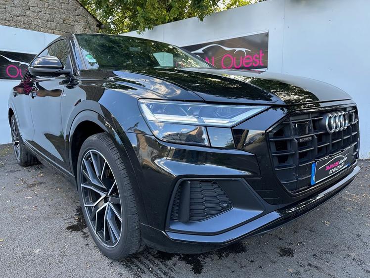 Audi Q8  - S Line - 49 990 €
