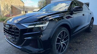 Audi Q8  - S Line - photo 1