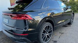 Audi Q8  - S Line - photo 2
