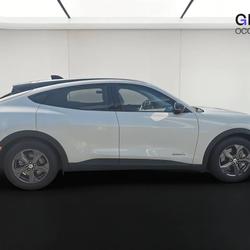 Ford Mustang Mustang Mach-E Standard Range 72,6 kWh 269 ch Onet-le-Ch&acirc;teau
