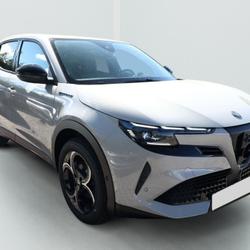 Alfa Romeo Junior 1.2 Ibrida 145 ch e-DCT6 Sport Speciale occasion - H&eacute;nin-Beaumont - photo 2/10