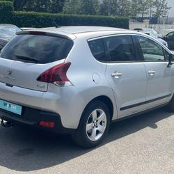 Peugeot 3008 1.6 BlueHDi 120 Business Pack Avrill&eacute;