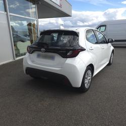 Toyota Yaris Hybride 116h France Business Stage Acad Vitr&eacute;
