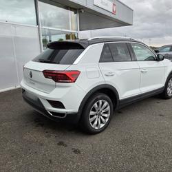 Volkswagen T-Roc 1.5 TSI 150 EVO CARAT DSG7 Vitr&eacute;