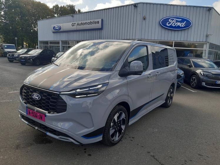 Ford Transit Custom 320 L1H1 2.5 Duratec 232 ch SPORT CA CVT Bonchamp-l&egrave;s-Laval