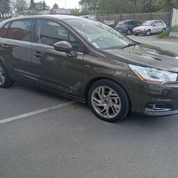 Citroen C4 e-HDi 115 Exclusive + Villaines-la-Juhel