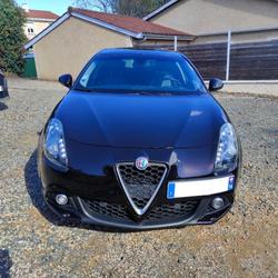 Alfa Romeo Giulietta 1.6 JTDM 120ch S/S Alfa TCT Super occasion - Saint-Germain-Nuelles - photo 2/24