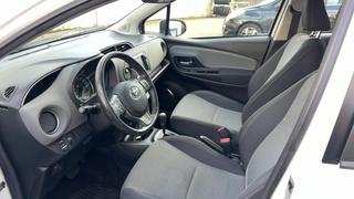 Toyota Yaris  - photo 3