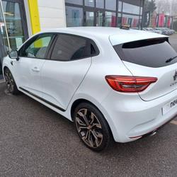 Renault Clio 5 TCe 140 - 21N SL Lutecia Castelnau-d'Estr&eacute;tefonds