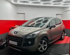 Peugeot 3008 - Féline 1. 6 HDI 110 CH  CAMERA DE RECUL GPS WAZZ SYSTEME ANDROID - 5 490 €