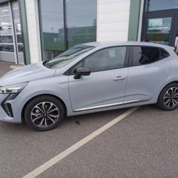 Renault Clio 5 E-Tech full hybrid 145 ch GSR2 Techno Castelnau-d'Estr&eacute;tefonds