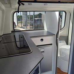 Fourgon Font Vendome FORD CUSTOM 170 CV Plougoumelen