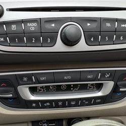 Renault Grand Scenic 3 1.5 DCI 110CH FAP JADE EDC EURO5 5 PLACES Butry-sur-Oise
