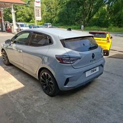 Renault Clio 5 E-Tech full hybrid 145 Esprit Alpine Biarritz