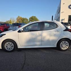 Toyota Yaris 116h Dynamic 5p MY22 Rez&eacute;