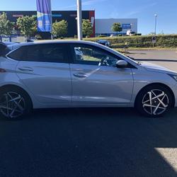 Hyundai i20 i20 1.0 T-GDi 100 DCT-7 Creative Beaucouz&eacute;